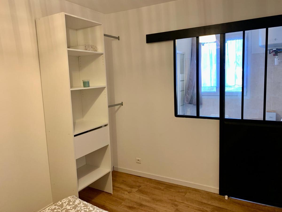 Superbe Appartement Avec Parking Gratuit Sur Place Σαιν-Ντενί Εξωτερικό φωτογραφία